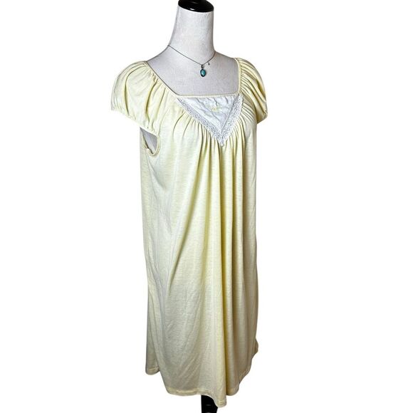 Vintage Yellow Lace Embroidered Nightgown Dress | Made in USA | 90s Cottagecore - Picture 2 of 9